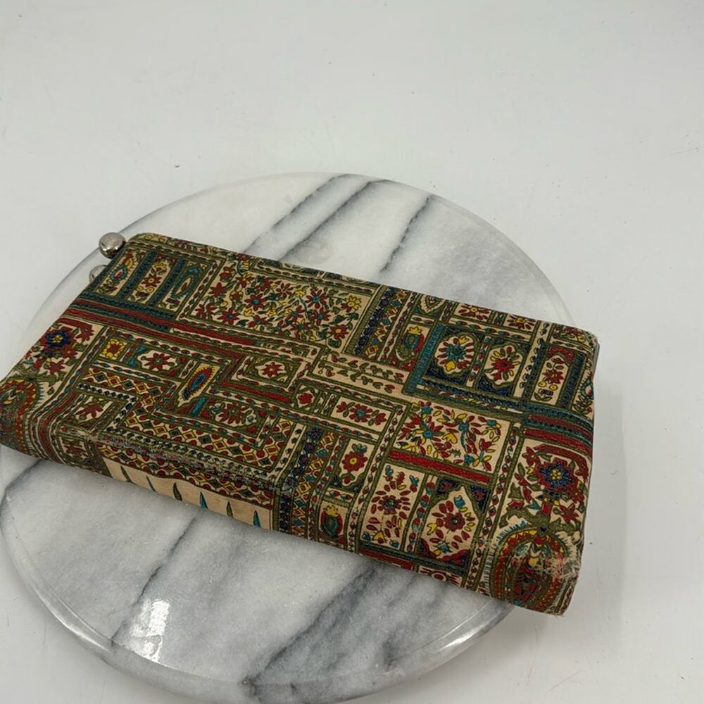 Vintage clasp clutch purse